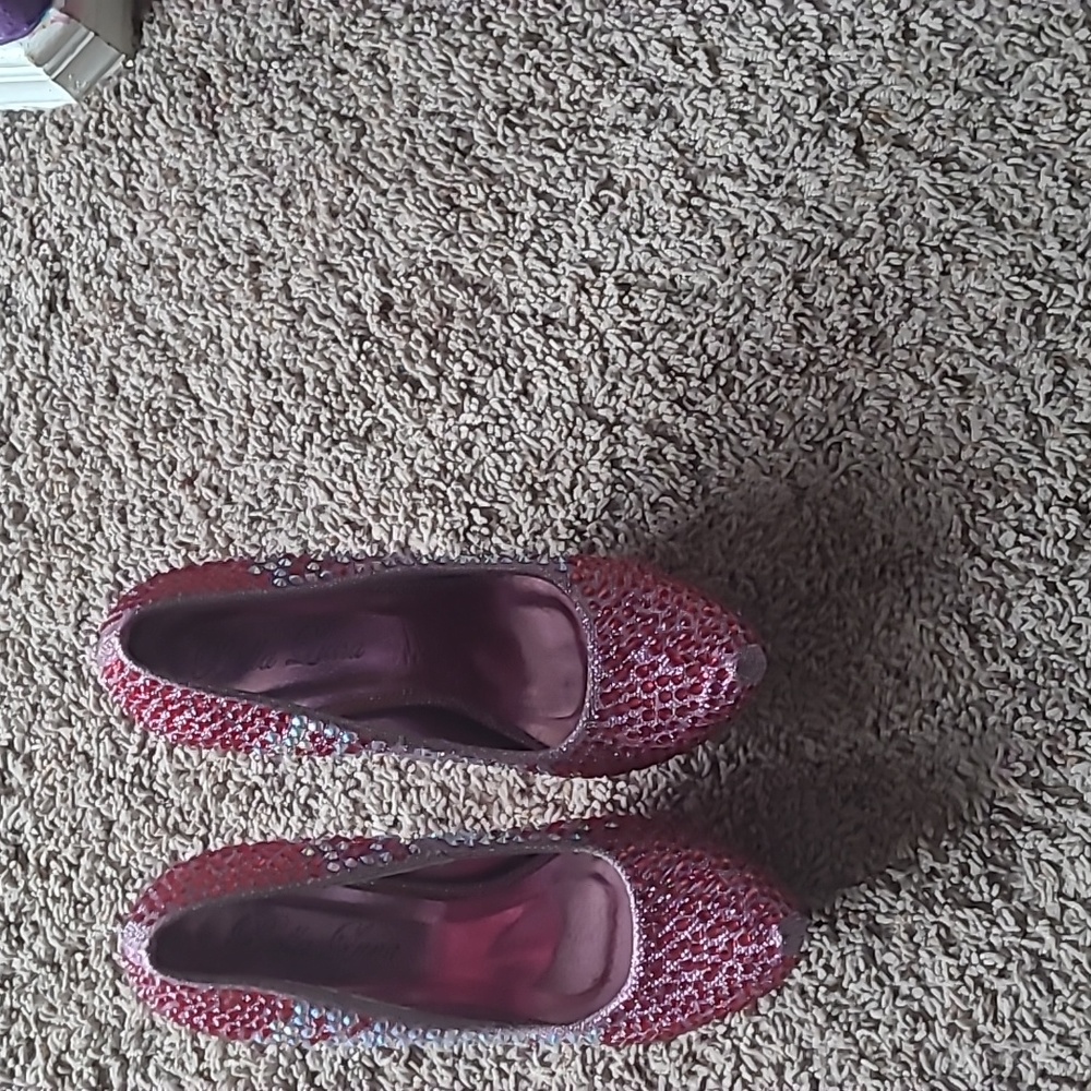 Bella Luna red and silver crystal pump heel